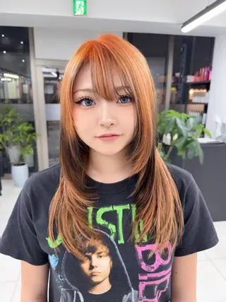 セミロング カラー ダブルカラーブリーチ 髪質改善　縮毛矯正のヘアスタイル