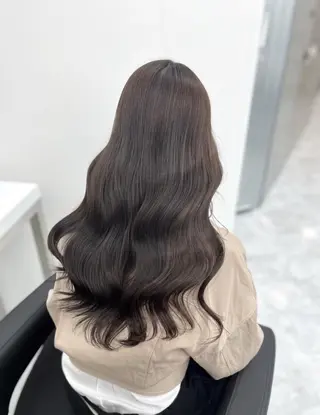 カラー yoki.【ﾖｷ】所属・Yoki.【ﾖｷ】 OMI／透明感カラーのヘアスタイル