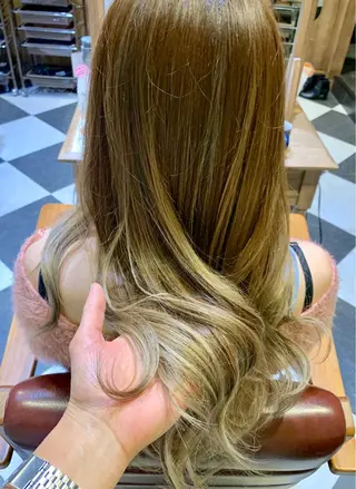 ロング ❁ヘアメ❁ YUMI ❁ゆみ❁横浜桜木町のヘアスタイル