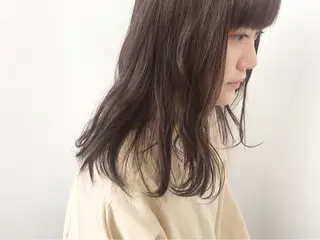ロング カラー 【Uneユヌ】菊地 春那のヘアスタイル