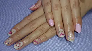 ネイル 平野 亜季のネイルデザイン