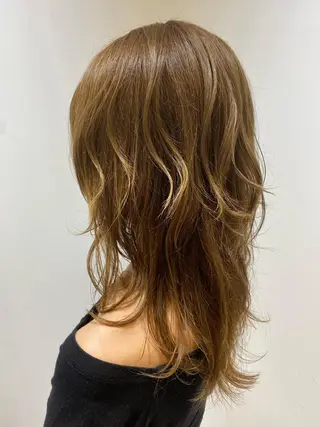 ロング 福元友梨 ディレクター✂️のヘアスタイル