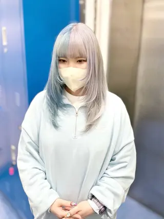 セミロング white．梅田所属・GATE. カラーモデル募集のヘアスタイル