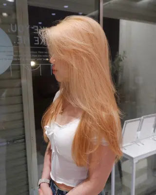 カラー 🟧mana /渋谷/mile🟧のヘアスタイル