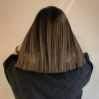 ミディアム ✂️大人のデザイン vivid✂️のヘアスタイル