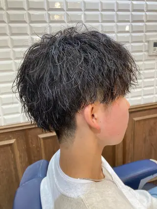 ミディアム メンズ ルピナス中田店長 山口大地のヘアスタイル