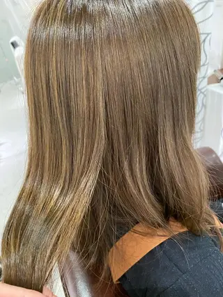 ロング カラー Rely 美空のヘアスタイル