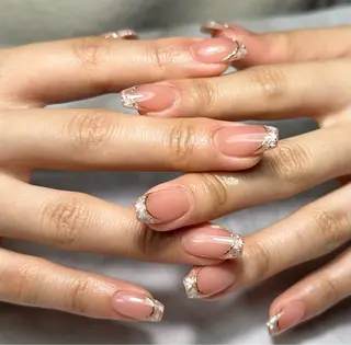 セミロング en.total beauty salon所属・森 まやのネイルデザイン