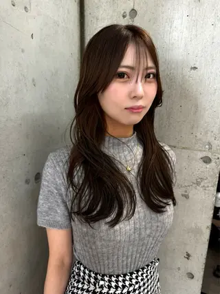 ミディアム 有人/バレイヤージュ /シャドールーツのヘアスタイル