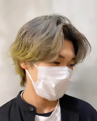 ショート メンズ そうや🐺ブリーチ/ デザインカラーのヘアスタイル