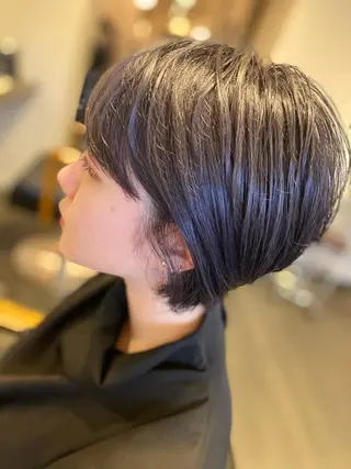 ショート カラー kawamoto akaneのヘアスタイル
