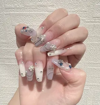 ネイル D-BEAUTY Nailsalonのネイルデザイン