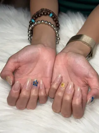 ネイル Momoka 🍑🎀のネイルデザイン