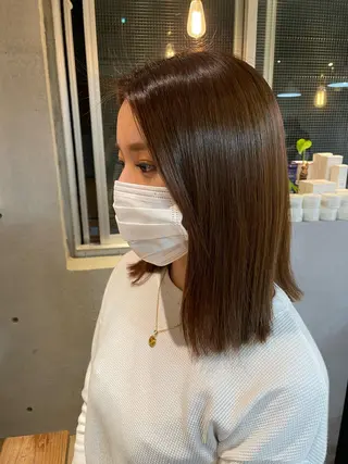 セミロング カラー しのはら まどかのヘアスタイル
