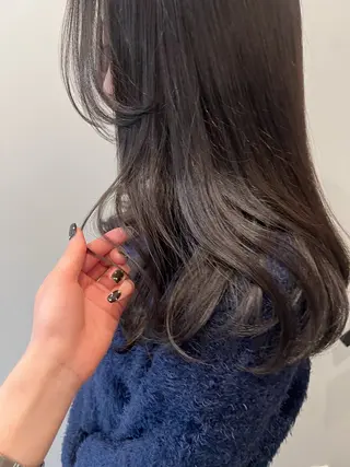 カラー the hinc所属・miyu /大阪 /レイヤーカットのヘアスタイル