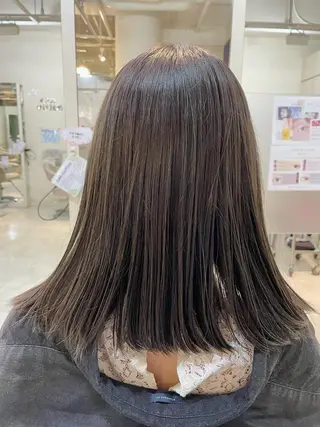 ミディアム カラー 小森 永のヘアスタイル