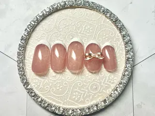 ミディアム Queennail 北堀江megumiのネイルデザイン