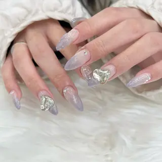 ネイル pool Yuzu🌷のネイルデザイン