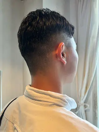 ショート パーマ メンズ ツーブロック刈り上げ Harunaのヘアスタイル