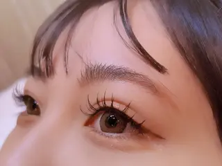 マツエク・マツパ ウノプリール梅田ハービスプラザ店所属・野嶋 萌子のマツエク・マツパデザイン