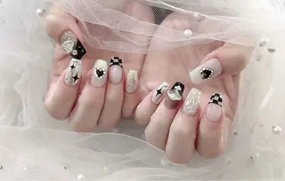 ネイル ハヤシ ミカのネイルデザイン