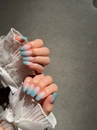 ネイル I-nailロング /ワンホン/キラキラのネイルデザイン