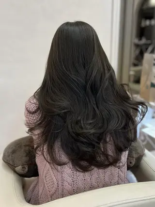 ロング 韓国ヘア レイヤーカットのヘアスタイル