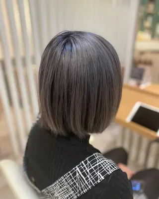 ミディアム カラー ブリーチなしWカラー /酸性ストレート河本のヘアスタイル