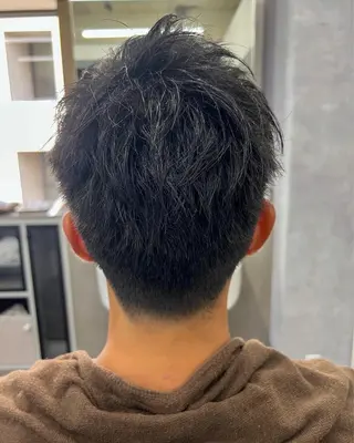 ショート パーマ メンズ The Gollum cut＆shave所属・垢抜け・メンズパーマ 津山祐紀のヘアスタイル