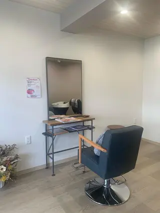 ミディアム カラー hair & spa Nalu所属・hair & spa Naluのヘアスタイル