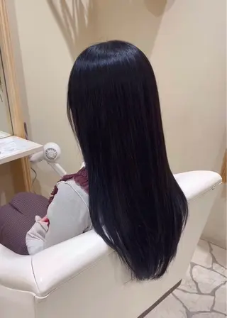 ロング カラー CYAN.所属・山口 陸のヘアスタイル