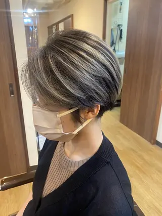 ショート カラー 女性目線でつくる ショートayakaのヘアスタイル