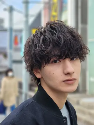 パーマ メンズ fifth 渋谷原宿 波巻きパーマイノウエのヘアスタイル
