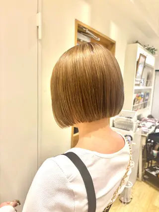 ショート カラー 新宿　副店長 新井彩斗のヘアスタイル