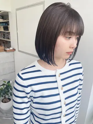 ミディアム ill.所属・ill［イル］大須 ダブルカラー髪質改善のヘアスタイル