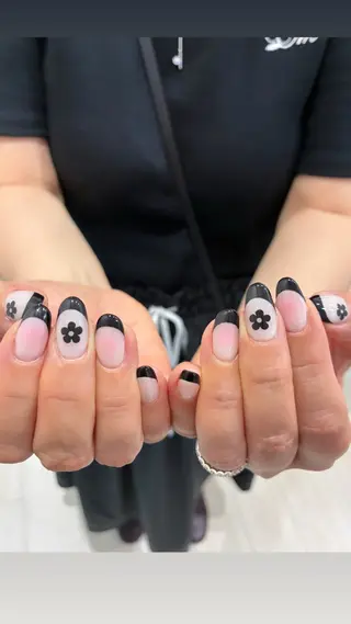 ネイル 30日限定ハンド持ち 込み4980円❣️のネイルデザイン