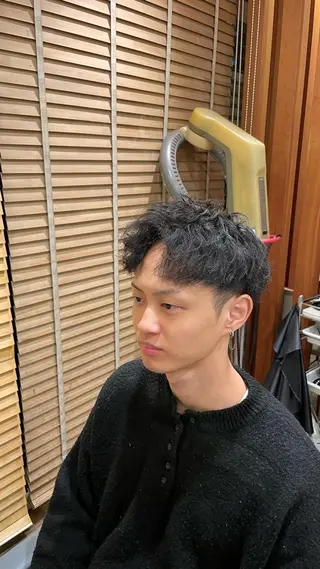 ショート メンズ 椿 大輔のヘアスタイル