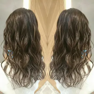 ロング カラー ヘアアレンジ youres センター南所属・センター南 SEIJIのヘアスタイル