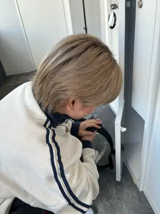 ミディアム カラー メンズ 穐田 航のヘアスタイル