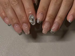 ネイル 🫧ユキ🫧 持込OK/平日夜&土のネイルデザイン