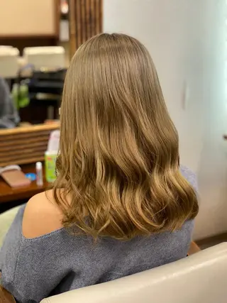 セミロング カラー ヘアアレンジ 加藤 瑠美のヘアスタイル