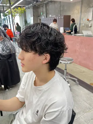 パーマ メンズ フェザーパーマ/ 山口大輝のヘアスタイル