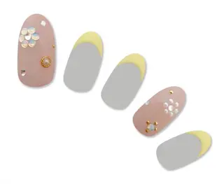 ネイル プラスネイル 池袋西口店のネイルデザイン