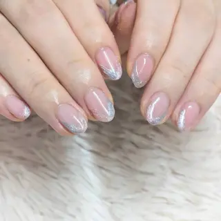 ネイル 會田 瑠衣のネイルデザイン