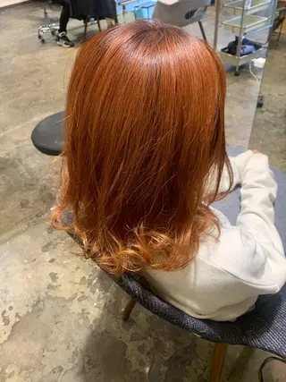 ミディアム カラー ハイライト✨髪質改善 TAKAさんです😊のヘアスタイル