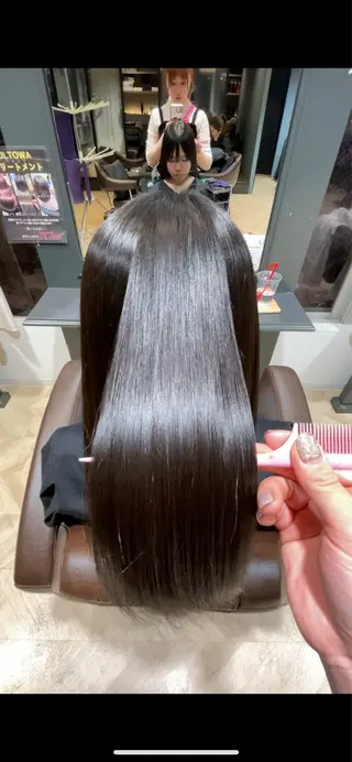 ミディアム 井上 結のヘアスタイル