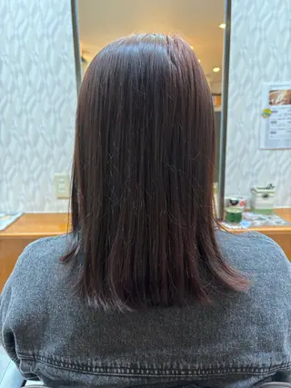 ミディアム カラー 亀山 来未のヘアスタイル