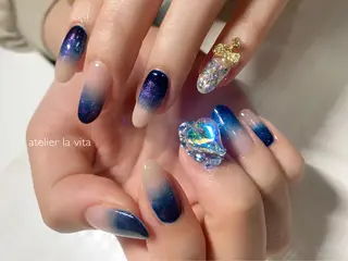 ネイル atelier la vita所属・lavita. mimuraのネイルデザイン