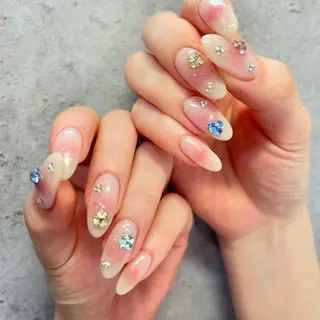 ネイル 野々山 亜美のネイルデザイン