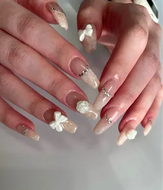 ネイル Nailsalon Olu所属・ネイリスト Nanaのネイルデザイン